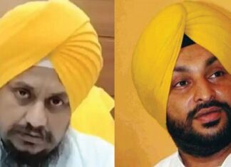 ਸਾਡੇ ਪੱਗਾਂ ਵਾਲੇ 4 ਜਵਾਨ ਸ਼ਹੀਦ ਹੋਏ, ਉਨ੍ਹਾਂ ਦੀ ਕੋਈ ਪ੍ਰਵਾਹ ਨਹੀਂ ਜੋ ਡਿਬਰੂਗੜ੍ਹ ਜੇਲ ਭੇਜੇ, ਉਨ੍ਹਾਂ ਦੀ ਬਹੁਤ ਫਿਕਰ ਹੈ SGPC ਤੇ ਜਥੇਦਾਰ ਸਾਹਿਬ ਨੂੰ – MP ਰਵਨੀਤ ਬਿੱਟੂ