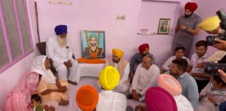 CM ਮਾਨ ਨੇ ਸ਼ਹੀਦ ਫੌਜੀ ਹਰਕ੍ਰਿਸ਼ਨ ਸਿੰਘ ਦੇ ਪਰਿਵਾਰ ਨੂੰ ਸੌਂਪਿਆ 1 ਕਰੋੜ ਦੀ ਸਹਾਇਤਾ ਰਾਸ਼ੀ ਦਾ ਚੈੱਕ