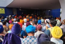 ਮੋਰਿੰਡਾ ਬੇਅਦਬੀ ਦੇ ਮੁਲਜ਼ਮ ਨੂੰ ਥਾਣੇ ਲਿਜਾਣ ਸਮੇਂ ਲੋਕਾਂ ਤੇ ਪੁਲਿਸ ਵਿਚਾਲੇ ਹੋਈ ਧੱਕਾ-ਮੁੱਕੀ