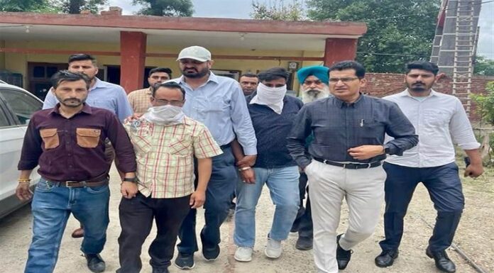 ਵਿਜੀਲੈਂਸ ਬਿਊਰੋ ਨੇ ਮਾਈਨਿੰਗ ਵਿਭਾਗ ਦਾ SDO ਤੇ ਡਰਾਈਵਰ 40 ਹਜ਼ਾਰ ਦੀ ਰਿਸ਼ਵਤ ਲੈਂਦੇ ਕੀਤਾ ਗ੍ਰਿਫਤਾਰ