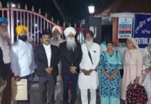 ਚਾਚੇ ਤੇ ਭਰਾ ਨੂੰ ਮਿਲੇ ਅੰਮ੍ਰਿਤਪਾਲ, ਕਿਹਾ- ਚੜ੍ਹਦੀ ਕਲਾ ‘ਚ ਹਾਂ, 8 ਪਰਿਵਾਰਕ ਮੈਂਬਰਾਂ ਨੇ ਡਿਬਰੂਗੜ੍ਹ ‘ਚ ਕੀਤੀ ਮੁਲਾਕਾਤ
