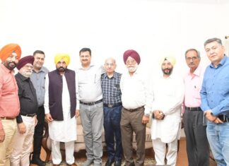 ਜਲੰਧਰ ਦੇ ਵਪਾਰੀਆਂ ਦੀ ਮੁੱਖ ਮੰਤਰੀ ਨਾਲ ਮੁਲਾਕਾਤ, ਕਈ ਮਸਲਿਆਂ ‘ਤੇ ਹੋਈ ਗੱਲ