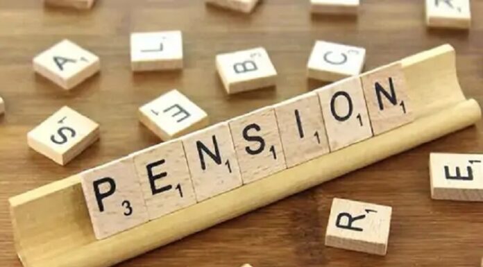 ਗਲਤ ਪੈਨਸ਼ਨ ਬਣੀ ਟੈਂਸ਼ਨ : ਧੋਖੇ ਨਾਲ ਲਈ ਗਈ ਬੁਢਾਪਾ ਪੈਨਸ਼ਨ ਦੀ ਵਸੂਲੀ ਬਣੀ ਗਲ਼ੇ ਦੀ ਹੱਡੀ, ਲੋਕ ਮਾਰ ਰਹੇ ਅਜੀਬੋ-ਗਰੀਬ ਬਹਾਨੇ
