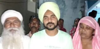 ਰੋਪੜ : ਸਾਊਦੀ ਅਰਬ ਜੇਲ੍ਹ ‘ਚ 2500 ਰੁ. ਪਿੱਛੇ ਕੱਟੀ ਦੋ ਸਾਲ ਸਜ਼ਾ, ਘਰ ਪਰਤਣ ‘ਤੇ ਭੁੱਬਾਂ ਮਾਰ ਰੋਇਆ