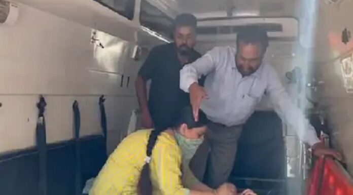 ਨੰਗਲ ਦੀ ਫੈਕਟਰੀ ‘ਚ ਗੈਸ ਲੀਕ : 35 ਸਕੂਲੀ ਵਿਦਿਆਰਥੀ ਚਪੇਟ ‘ਚ, ਹਸਪਤਾਲ ਦਾਖਲ; ਪ੍ਰਸ਼ਾਸਨ ਨੇ ਇਲਾਕਾ ਕੀਤਾ ਸੀਲ