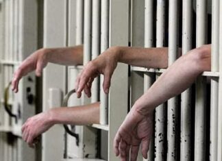 ਬਠਿੰਡਾ ਜੇਲ੍ਹ ‘ਚ ਭੁੱਖ ਹੜਤਾਲ ’ਤੇ ਬੈਠੇ ਕੈਦੀ, ਬੈਰਕਾਂ ‘ਚ ਟੀ.ਵੀ. ਲਗਾਉਣ ਦੀ ਕੀਤੀ ਮੰਗ