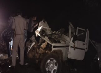 ਬੋਲੈਰੋ ਤੇ ਟਰੱਕ ਵਿਚਾਲੇ ਭਿਆਨਕ ਟੱਕਰ, ਵਿਆਹ ‘ਚ ਸ਼ਾਮਲ ਹੋਣ ਜਾ ਰਹੇ ਇਕੋ ਪਰਿਵਾਰ ਦੇ 11 ਮੈਂਬਰਾਂ ਦੀ ਮੌਕੇ ‘ਤੇ ਮੌਤ