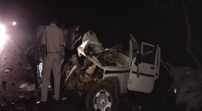 ਬੋਲੈਰੋ ਤੇ ਟਰੱਕ ਵਿਚਾਲੇ ਭਿਆਨਕ ਟੱਕਰ, ਵਿਆਹ ‘ਚ ਸ਼ਾਮਲ ਹੋਣ ਜਾ ਰਹੇ ਇਕੋ ਪਰਿਵਾਰ ਦੇ 11 ਮੈਂਬਰਾਂ ਦੀ ਮੌਕੇ ‘ਤੇ ਮੌਤ