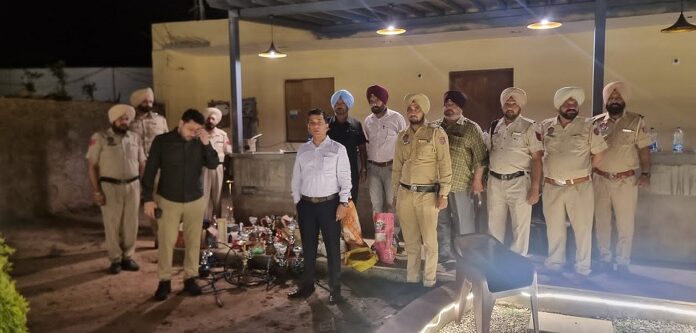ਜਲੰਧਰ, ਮੋਹਾਲੀ ਤੇ ਅੰਮ੍ਰਿਤਸਰ ਦੇ ਹੋਟਲਾਂ ‘ਚ ਛਾਪੇਮਾਰੀ, ਚੱਲ ਰਹੇ ਸੀ ਹੁੱਕਾ ਬਾਰ
