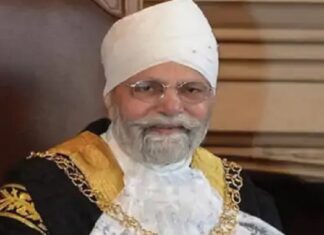 ਮਾਣ ਵਾਲੀ ਗੱਲ : ਭਾਰਤੀ ਮੂਲ ਦਾ ਸਿੱਖ ਇੰਗਲੈਂਡ ‘ਚ ਬਣਿਆ ਪਹਿਲਾ ਦਸਤਾਰਧਾਰੀ ਲਾਰਡ ਮੇਅਰ