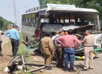 ਸ੍ਰੀ ਅਨੰਦਪੁਰ ਸਾਹਿਬ : ਬੱਸ ਤੇ ਟਰੈਕਟਰ ਦੀ ਭਿਆਨਕ ਟੱਕਰ, ਅੱਧੀ ਦਰਜਨ ਤੋਂ ਵੱਧ ਸਵਾਰੀਆਂ ਜ਼ਖ਼ਮੀ