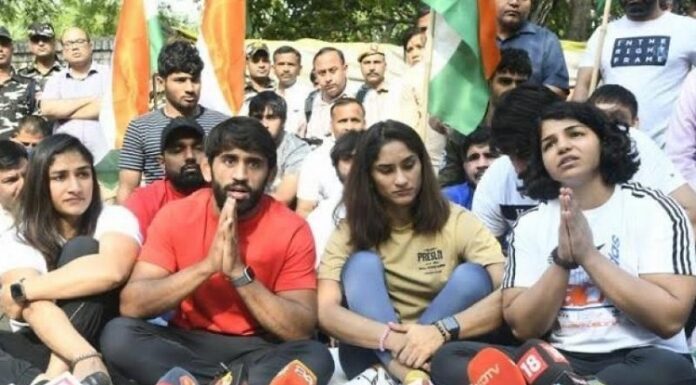 ਜੰਤਰ-ਮੰਤਰ ‘ਤੇ ਧਰਨੇ ‘ਤੇ ਪਾਬੰਦੀ ਤੋਂ ਬਾਅਦ ਅੰਤਰਰਾਸ਼ਟਰੀ ਮਹਿਲਾ ਪਹਿਲਵਾਨਾਂ ਦਾ ਵੱਡਾ ਐਲਾਨ : ਗੰਗਾ ‘ਚ ਵਹਾਉਣਗੇ ਆਪਣੇ ਓਲੰਪਿਕ ਮੈਡਲ