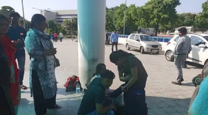 ਚੰਡੀਗੜ੍ਹ : ਪੈਰ ਤਿਲਕਣ ਕਾਰਨ ਕਾਲਜ ਦੀ ਦੂਜੀ ਮੰਜ਼ਿਲ ਤੋਂ ਡਿੱਗੀ ਵਿਦਿਆਰਥਣ, ਦਰਦਨਾਕ ਮੌਤ