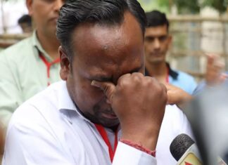 ਅੱਜ ਫਿਰ ਨੀਟੂ ਸ਼ਟਰਾਂਵਾਲਾ ਦਾ ਛਲਕਿਆ ਦਰਦ, ਕਿਹਾ- ਸਾਡੇ 11 ਕਿਲੋ ਲੱਡੂ ਤਾਂ ਬਣੇ ਬਣਾਏ ਰਹਿ ਗਏ