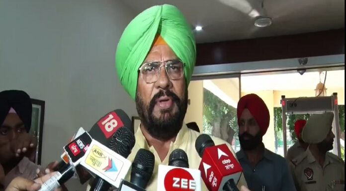 ਕਰਿਆਨੇ ਦੀਆਂ ਦੁਕਾਨਾਂ ਵਾਂਗ ਥਾਂ-ਥਾਂ ਖੁੱਲ੍ਹੇ ਆਈਲੈਟਸ ਸੈਂਟਰਾਂ ਦੀ ਹੋਵੇਗੀ ਜਾਂਚ : ਕੈਬਨਿਟ ਮੰਤਰੀ ਧਾਲੀਵਾਲ