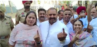 ਜਲੰਧਰ ‘ਚ ਵੋਟਿੰਗ ਜਾਰੀ, ਇਨ੍ਹਾਂ ਉਮੀਦਵਾਰਾਂ ਨੇ ਪਾਈ ਵੋਟ