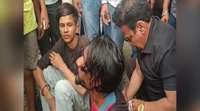 ਲੁਧਿਆਣਾ : ਮੋਟਰਸਾਈਕਲ ਚੋਰਾਂ ਨੂੰ ਲੋਕਾਂ ਖੰਭੇ ਨਾਲ ਬੰਨ੍ਹ ਕੇ ਕੁੱਟਿਆ, ਇਕ ਮੁਲਜ਼ਮ ਹੈ HIV ਪਾਜ਼ੇਟਿਵ