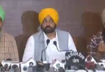 ਮੁੱਖ ਮੰਤਰੀ ਮਾਨ ਕ੍ਰਿਕਟਰ ਜੱਸਇੰਦਰ ਸਿੰਘ ਨੂੰ ਲਿਆਏ ਸਾਹਮਣੇ, ਸਾਬਕਾ ਸੀਐਮ ਚੰਨੀ ਦੇ ਭਾਣਜੇ ਵੱਲੋਂ ਨੌਕਰੀ ਬਦਲੇ 2 ਕਰੋੜ ਮੰਗਣ ਦੇ ਇਲਜ਼ਾਮ