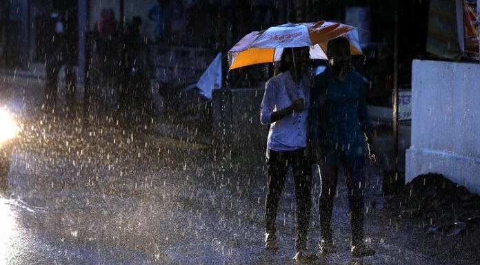 ਮੌਸਮ ਵਿਭਾਗ ਵੱਲੋਂ ਅਗਲੇ ਤਿੰਨ ਦਿਨ ਮੋਹਲੇਧਾਰ ਮੀਂਹ ਤੇ ਗੜੇ ਪੈਣ ਦੀ ਚਿਤਾਵਨੀ ਜਾਰੀ
