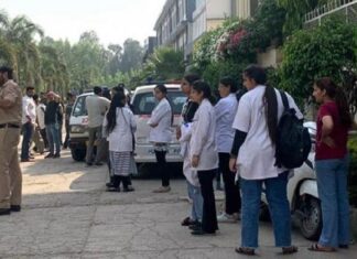 ਮੋਹਾਲੀ ‘ਚ ਪੜ੍ਹਦੀ ਕਾਲਜ ਵਿਦਿਆਰਥਣ ਨੇ ਦਿੱਤੀ ਜਾਨ, ਮੌਤ ਦੇ ਕਾਰਨਾਂ ਦਾ ਨਹੀਂ ਲੱਗਾ ਪਤਾ