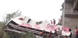 ਵੱਡੀ ਖਬਰ : ਅੰਮ੍ਰਿਤਸਰ ਤੋਂ ਵੈਸ਼ਨੋ ਦੇਵੀ ਦੇ ਦਰਸ਼ਨਾਂ ਲਈ ਸਵਾਰੀਆਂ ਨੂੰ ਲੈ ਕੇ ਗਈ ਬੱਸ ਖੱਡ ‘ਚ ਡਿਗੀ, 10 ਦੀ ਮੌਤ, ਕਈ ਸੀਰੀਅਸ