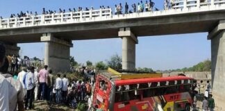 ਮੱਧ ਪ੍ਰਦੇਸ਼ ‘ਚ ਬੱਸ ਹਾਦਸਾ : ਮ੍ਰਿਤਕਾਂ ਦੇ ਪਰਿਵਾਰਾਂ ਨੂੰ ਸਰਕਾਰ ਵਲੋਂ 4-4 ਲੱਖ ਮੁਆਵਜ਼ੇ ਦਾ ਐਲਾਨ