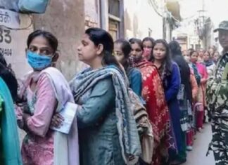 ਜਲੰਧਰ ‘ਚ ਵੋਟਿੰਗ ਰਫਤਾਰ ਚੱਲ ਰਹੀ ਮੱਠੀ, ਫਿਲੌਰ-ਸ਼ਾਹਕੋਟ ‘ਚ 3 ਵਜੇ ਤਕ ਸਭ ਤੋਂ ਵਧ ਹੋਈ ਵੋਟਿੰਗ