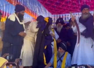 ਤਰਨਤਾਰਨ ‘ਚ ਧਾਰਮਿਕ ਸਮਾਗਮ ਦੌਰਾਨ ਟੁੱਟੀ ਸਟੇਜ, ਸੰਗਤਾਂ ਜ਼ਖਮੀ