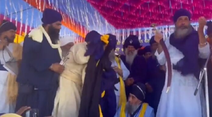 ਤਰਨਤਾਰਨ ‘ਚ ਧਾਰਮਿਕ ਸਮਾਗਮ ਦੌਰਾਨ ਟੁੱਟੀ ਸਟੇਜ, ਸੰਗਤਾਂ ਜ਼ਖਮੀ