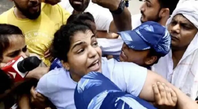 Wrestlers protest : ਸਾਕਸ਼ੀ ਮਲਿਕ ਨੇ ਦਿੱਲੀ ਪੁਲਿਸ ‘ਤੇ ਲਾਏ ਗੰਭੀਰ ਦੋਸ਼, ਕਿਹਾ- ਸਾਡੀ ਸੁਣਵਾਈ ਨਹੀਂ ਹੋ ਰਹੀ
