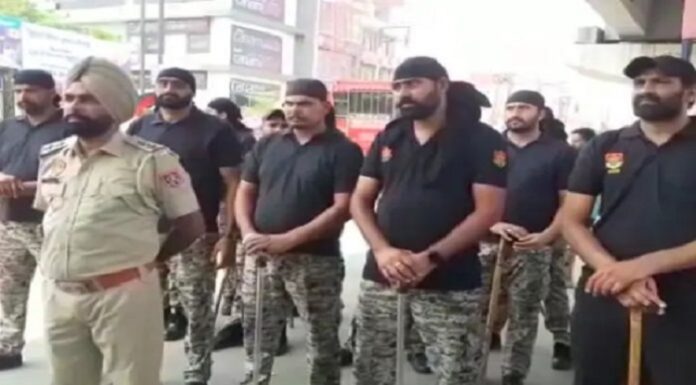 ਘੱਲੂਘਾਰੇ ਨੂੰ ਲੈ ਕੇ ਮੋਗਾ ਪੁਲਿਸ ਹਾਈ ਐਲਰਟ ‘ਤੇ, ਸ਼ਹਿਰ ‘ਚ ਕੱਢਿਆ ਫਲੈਗ ਮਾਰਚ