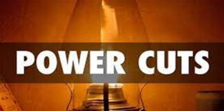 ਪਠਾਨਕੋਟ : ਬਿਜਲੀ ਕੱਟਾਂ ਤੋਂ ਔਖੇ ਲੋਕਾਂ ਨੇ ਜੇਈ ‘ਤੇ ਕੱਢ ਦਿੱਤੀ ਭੜਾਸ, ਕੀਤਾ ਗੰਭੀਰ ਜ਼ਖਮੀ