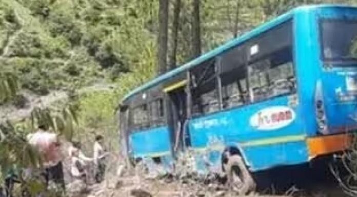 ਹਿਮਾਚਲ ਦੇ ਰੋਹੜੂ ‘ਚ ਬੱਸ ਦੀ ਹੋਈ ਬ੍ਰੇਕ ਫੇਲ, 56 ਸਵਾਰੀਆਂ ਜ਼ਖ਼ਮੀ, 20 ਗੰਭੀਰ