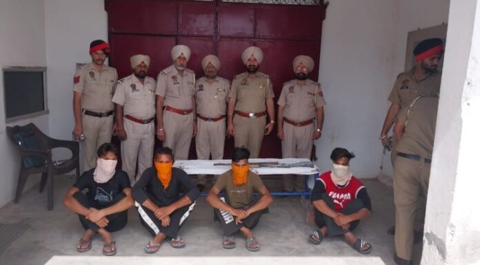 ਜਲੰਧਰ : ਕੁੜੀ ਦੇ ਕਰੈਕਟਰ ‘ਤੇ ਉਂਗਲ ਚੁੱਕਣ ਕਰਕੇ ਚਾਚੇ ਨੇ ਹੀ ਦਿੱਤੀ ਸੀ ਭਤੀਜੇ ਦੇ ਕਤਲ ਦੀ ਸੁਪਾਰੀ, ਫੜੇ ਮੁਲਜ਼ਮਾਂ ਨੇ ਪੁਲਿਸ ਮੂਹਰੇ ਖੋਲ੍ਹੇ ਰਾਜ਼