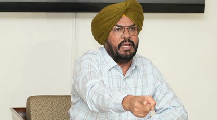 ਫਰਜ਼ੀ ਟਰੈਵਲ ਇਮੀਗ੍ਰੇਸ਼ਨ ਏਜੰਸੀਆਂ ਹੋਣਗੀਆਂ ਬੰਦ : ਵਿਦਿਆਰਥੀਆਂ ਦੇ ਡਿਪੋਰਟ ਹੋਣ ਦੇ ਖਤਰੇ ਪਿੱਛੋਂ ਐਕਸ਼ਨ ‘ਚ ਸਰਕਾਰ