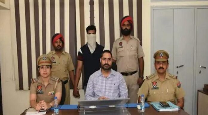 ਜਲੰਧਰ ਦਾ ਬੈਂਕ ਮੁਲਾਜ਼ਮ ਹੀ ਨਿਕਲਿਆ ਸਾਈਬਰ ਠੱਗ, ਕ੍ਰੈਡਿਟ ਤੇ ਡੈਬਿਟ ਕਾਰਡ ਜਾਰੀ ਕਰਨ ਸਮੇਂ ਗਾਹਕਾਂ ਦਾ ਇੰਝ ਕਰਦਾ ਸੀ ਡਾਟਾ ਚੋਰੀ