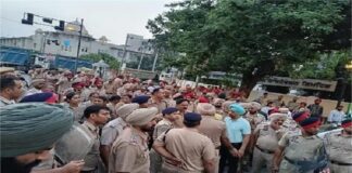 ਪਟਿਆਲਾ : ਮਰਨ ਵਰਤ ‘ਤੇ ਬੈਠੇ ਕਿਸਾਨਾਂ ਦਾ ਪੁਲਿਸ ਨੇ ਜਬਰੀ ਚੁਕਵਾਇਆ ਧਰਨਾ, ਡੱਲੇਵਾਲ ਸਣੇ ਕਈ ਕਿਸਾਨ ਆਗੂ ਹਿਰਾਸਤ ‘ਚ