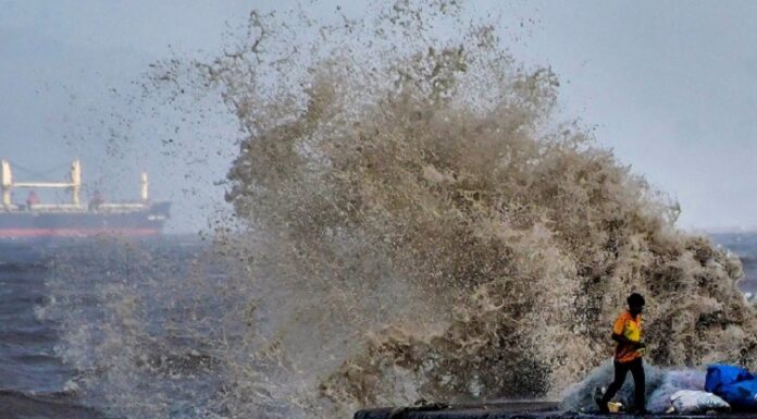 ਤੂਫ਼ਾਨ ਬਿਪਰਜੋਏ ਕੱਛ ਤੋਂ 180 ਕਿਲੋਮੀਟਰ ਦੂਰ, ਦੁਪਹਿਰ ਤੱਕ ਬੰਦਰਗਾਹ ਨਾਲ ਟਕਰਾਏਗਾ