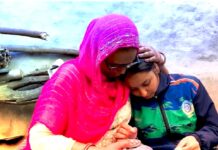 ਮਾਂ ਵਲੋਂ ਘਰਾਂ ‘ਚ ਪੋਚੇ ਲਾ ਕੇ ਪੜ੍ਹਾਈ ਕੁੜੀ ਵਰਲਡ ਕੱਪ ਜਿੱਤ ਕੇ ਮੁੜੀ, ਪਰ ਕਿਸੇ ਨਹੀਂ ਕੀਤਾ ਸੁਆਗਤ