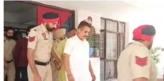 ਖਾਲਿਸਤਾਨ ਦੇ ਪੋਸਟਰ ਲਗਵਾ ਕੇ ਮਾਹੌਲ ਖਰਾਬ ਕਰਵਾਉਂਦਾ ਸੀ ਹਿੰਦੂ ਮਹਾਸਭਾ ਦਾ ਰਾਸ਼ਟਰੀ ਪ੍ਰਧਾਨ, ਗ੍ਰਿਫਤਾਰ