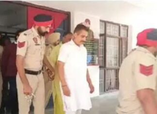 ਖਾਲਿਸਤਾਨ ਦੇ ਪੋਸਟਰ ਲਗਵਾ ਕੇ ਮਾਹੌਲ ਖਰਾਬ ਕਰਵਾਉਂਦਾ ਸੀ ਹਿੰਦੂ ਮਹਾਸਭਾ ਦਾ ਰਾਸ਼ਟਰੀ ਪ੍ਰਧਾਨ, ਗ੍ਰਿਫਤਾਰ