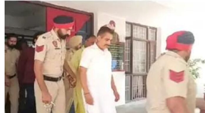 ਖਾਲਿਸਤਾਨ ਦੇ ਪੋਸਟਰ ਲਗਵਾ ਕੇ ਮਾਹੌਲ ਖਰਾਬ ਕਰਵਾਉਂਦਾ ਸੀ ਹਿੰਦੂ ਮਹਾਸਭਾ ਦਾ ਰਾਸ਼ਟਰੀ ਪ੍ਰਧਾਨ, ਗ੍ਰਿਫਤਾਰ