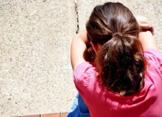 ਘੋਰ ਕਲਯੁਗ : ਮਾਂ ਦੇ ਆਸ਼ਕ ਨੇ ਨਾਬਾਲਗ ਧੀ ਨੂੰ ਕੀਤਾ ਗਰਭਵਤੀ, ਜ਼ੀਰਕਪੁਰ ਤੋਂ ਸਾਹਮਣੇ ਆਇਆ ਸਨਸਨੀਖੇਜ਼ ਮਾਮਲਾ