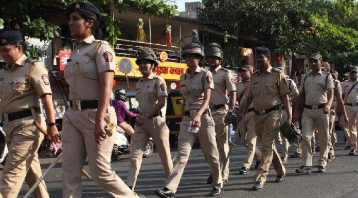 ਦਰਬਾਰ ਸਾਹਿਬ ਨੇੜੇ ਬੰਬ ਦੀ ਖ਼ਬਰ ਤੋਂ ਬਾਅਦ ਪੰਜਾਬ ‘ਚ ਹਾਈ ਅਲਰਟ, ਤਲਾਸ਼ੀ ਅਭਿਆਨ ਜਾਰੀ