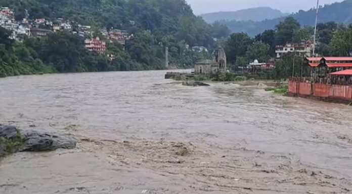 ਹਿਮਾਚਲ ‘ਚ ਮੀਂਹ ਨਾਲ ਤਬਾਹੀ ਪਿੱਛੋਂ ਪੰਜਾਬ ‘ਚ ਵੀ ਅਲਰਟ, ਭਾਰੀ ਮੀਂਹ ਕੱਢੇਗਾ ਰੜਕਾਂ