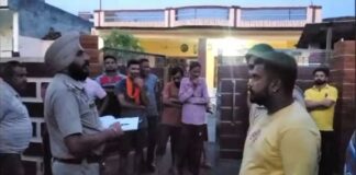 ਗੁਰਦਾਸਪੁਰ : ਪਿਆਰ ਦੇ ਜਾਲ ‘ਚ ਫਸਾ ਕੇ ਡਕਾਰੇ 5 ਲੱਖ, ਦੁਖੀ ਪ੍ਰੇਮੀ ਨੇ ਪ੍ਰੇਮਿਕਾ ਦੇ ਘਰ ਜਾ ਕੇ ਖਾਧੀ ਜ਼ਹਿਰ, ਮੌਤ