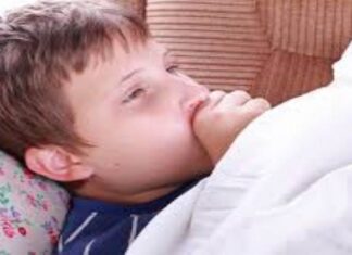 ਬੱਚਿਆਂ ਨੂੰ ਬਾਰਿਸ਼ ਦੇ ਮੌਸਮ ‘ਚ ਨਿਮੋਨੀਆ ਤੋਂ ਬਚਾਉਣ ਲਈ ਰੱਖੋ ਇਨ੍ਹਾਂ ਚੀਜ਼ਾਂ ਤੋਂ ਦੂਰ