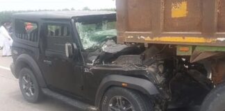 ਦਰਬਾਰ ਸਾਹਿਬ ਮੱਥਾ ਟੇਕ ਕੇ ਆ ਰਹੇ ਪੱਕੇ ਦੋਸਤਾਂ ਦੀ ਥਾਰ ਟਰਾਲੇ ‘ਚ ਵੱਜੀ, ਮਾਪਿਆਂ ਦੇ ਇਕਲੌਤੇ ਪੁੱਤ ਦੀ ਥਾਈਂ ਮੌਤ, ਬਾਕੀ ਸੀਰੀਅਸ