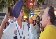 ਲੁਧਿਆਣਾ : ਸ਼ਰਾਬੀ ਪੁਲਿਸ ਵਾਲੇ ਨੇ ਮੂਸੇਵਾਲਾ ਸਟਾਈਲ ‘ਚ ਮਾਰੀ ਥਾਪੀ; ਕਹਿੰਦਾ ਜੱਟ ਕਿਸੇ ਤੋਂ ਨੀਂ ਡਰਦਾ, ਬਿਨਾਂ ਵਜ੍ਹਾ ਲੋਕਾਂ ਨੂੰ ਰੋਕ-ਰੋਕ ਮਾਰੇ ਦਬਕੇ