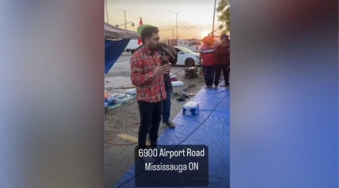 ਜਲੰਧਰ ਦੇ ਟਰੈਵਲ ਏਜੰਟ ਕਾਰਨ ਕੈਨੇਡਾ ‘ਚੋਂ ਡਿਪੋਰਟ ਹੋਣ ਕੰਢੇ ਖੜ੍ਹੇ ਵਿਦਿਆਰਥੀਆਂ ਵੱਲੋਂ ਪ੍ਰਦਰਸ਼ਨ, ਸਟੂਡੈਂਟਸ ਦੇ ਹੱਕ ‘ਚ ਅੱਗੇ ਆਏ ਪੰਜਾਬੀ ਸਿੰਗਰ